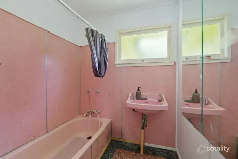 Property photo of 38 Barton Road Hawthorne QLD 4171