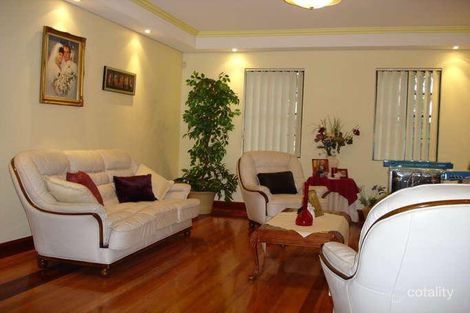 Property photo of 16 Maceri Place Edensor Park NSW 2176