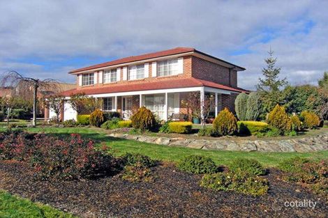 Property photo of 136 Bicentennial Drive Jerrabomberra NSW 2619