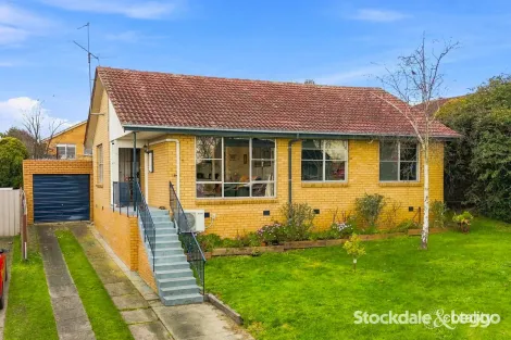 12 Heesom Cres, Churchill, VIC 3842