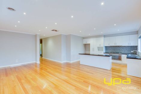 Property photo of 10 Hennessy Street Craigieburn VIC 3064