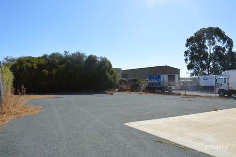 Property photo of 16 Sofra Drive Shepparton VIC 3630