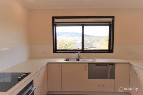 Property photo of 28 Hallen Close Phillip ACT 2606