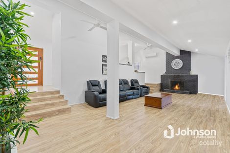 Property photo of 17 Armidale Crescent Helensvale QLD 4212