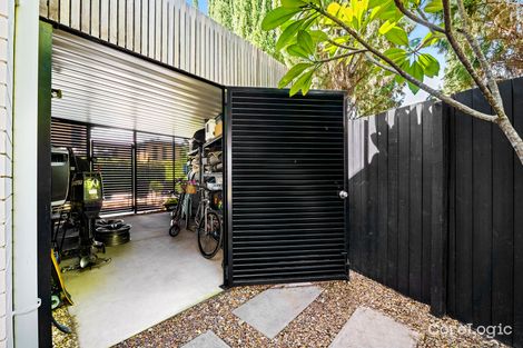 Property photo of 32 Karina Crescent Broadbeach Waters QLD 4218