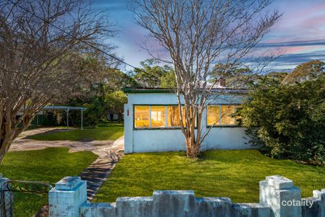 1 Croudace Bay Rd, Belmont, NSW 2280