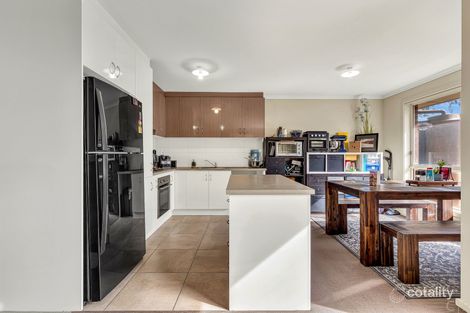 Property photo of 13/15 Windsong Court Morphett Vale SA 5162