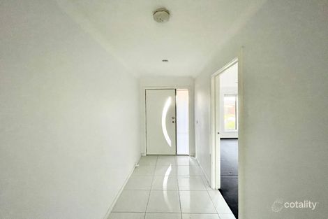 Property photo of 10 Triandra Drive Brookfield VIC 3338