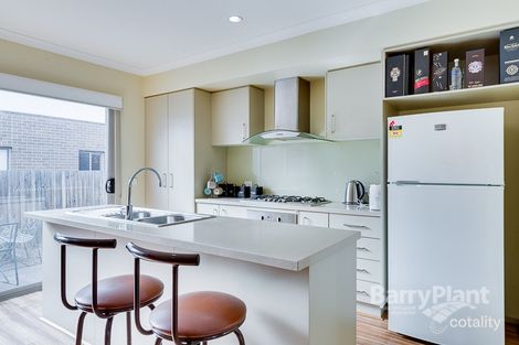 18 Admiralty Lane, Sydenham, VIC 3037