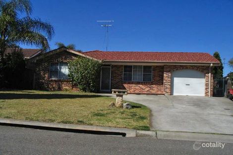 16 Sunndal Cl, St Clair, NSW 2759