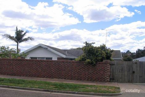 50 Strathnaver Ave, Strathmore, VIC 3041