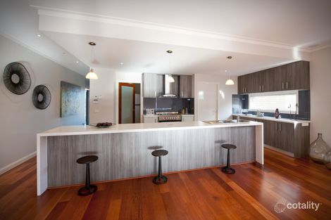 252 Tiverton Tce, Werribee, VIC 3030