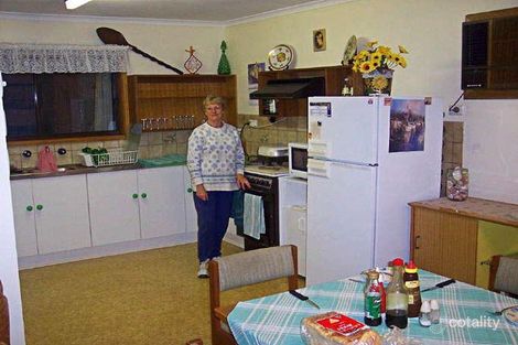 Property photo of 11 Crampton Crescent Port Victoria SA 5573