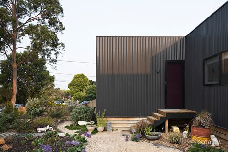 Property photo of 19 Avondale Road Preston VIC 3072