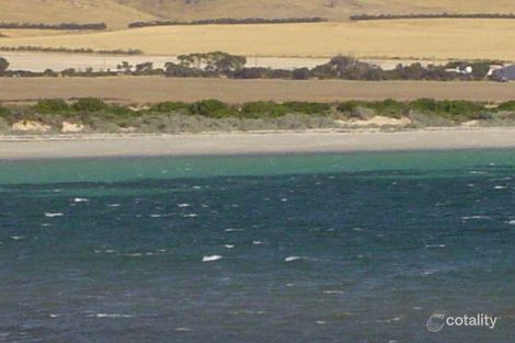 Property photo of 15 Central Street Louth Bay SA 5607