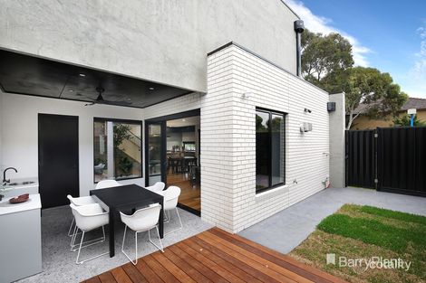 Property photo of 2 Mues Street Keilor East VIC 3033
