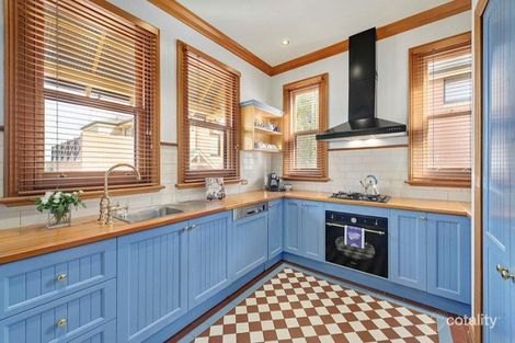 Property photo of 20 Ivanhoe Parade Ivanhoe VIC 3079