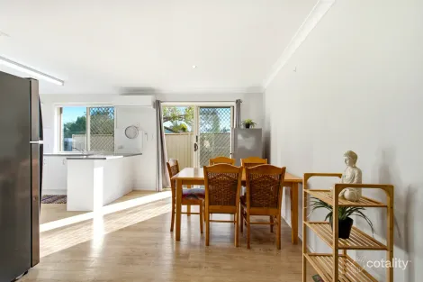 Property photo of 8 Jan Court Bethania QLD 4205