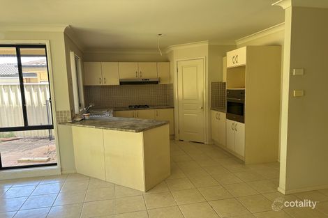 Property photo of 2 Middle Tree Close Hamlyn Terrace NSW 2259