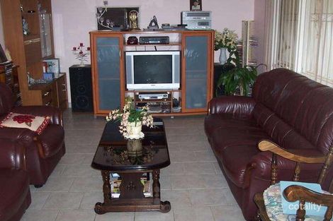 Property photo of 87 Torres Crescent Whalan NSW 2770