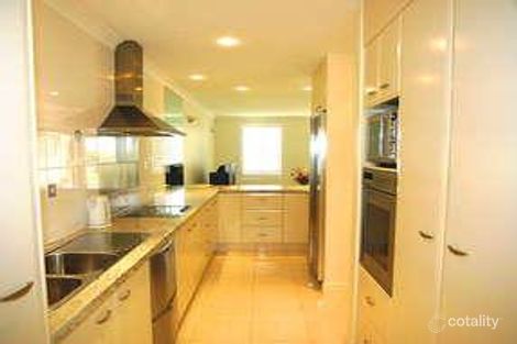 8332 Magnolia Dr E, Hope Island, QLD 4212