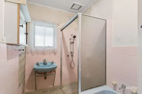 Property photo of 11 Barli Crescent Gepps Cross SA 5094