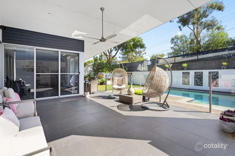 Property photo of 7020 Vista Drive Benowa QLD 4217
