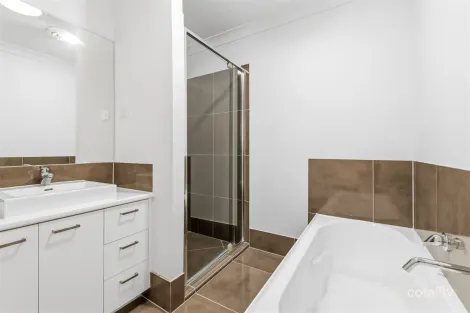 Property photo of 35 Oxford Parade Forest Lake QLD 4078