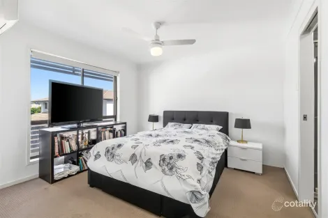 Property photo of 35 Oxford Parade Forest Lake QLD 4078
