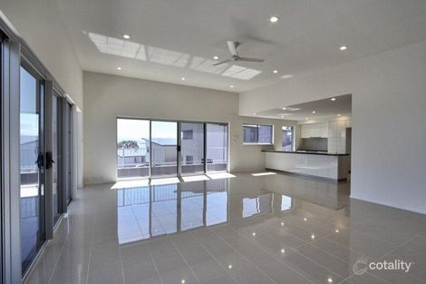 Property photo of 4/680 Oceana Drive Tranmere TAS 7018