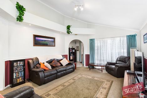 Property photo of 27 Duncraig Court Narre Warren VIC 3805