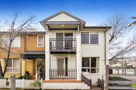 2 Hutton Pl, Kensington, VIC 3031