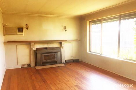 Property photo of 16 Carrington Avenue Seaford VIC 3198