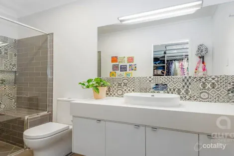 Property photo of 9 Adelaide Circuit Baringa QLD 4551