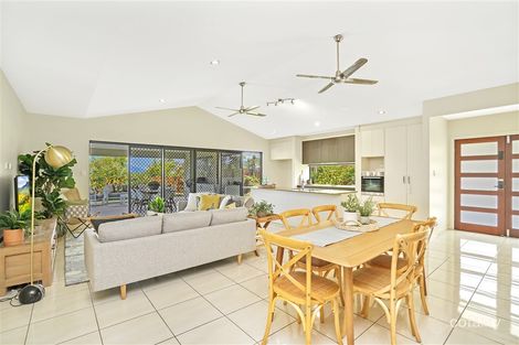 Property photo of 2 Parrot Close Kanimbla QLD 4870
