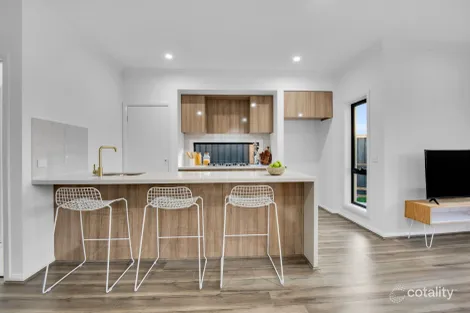 Property photo of 1 Viola Circuit Clyde VIC 3978