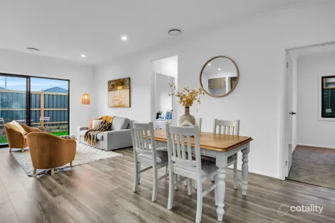 Property photo of 1 Viola Circuit Clyde VIC 3978