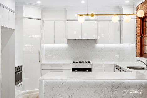 Property photo of 23 Royal Avenue Spring Hill QLD 4000