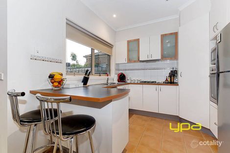 Property photo of 9 Amberlea Circuit Taylors Hill VIC 3037