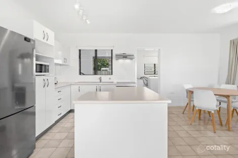 Property photo of 34 Coral Esplanade Cannonvale QLD 4802