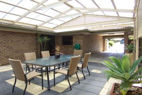 77 Mclauchlan Rd, Windsor Gardens, SA 5087