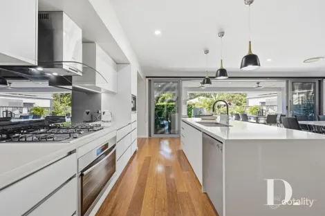 Property photo of 12 Ivory Circuit Sapphire Beach NSW 2450