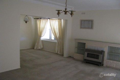 Property photo of 9 Gillendoon Street Ravenswood NSW 2824