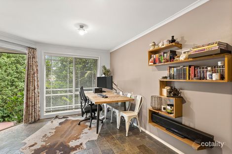 Property photo of 15 Kerry Close Berwick VIC 3806