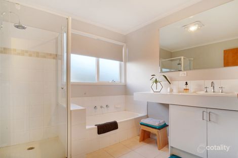 Property photo of 15 Bremen Court Keilor Downs VIC 3038