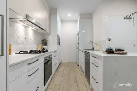 Property photo of 207/56 Tryon Street Upper Mount Gravatt QLD 4122