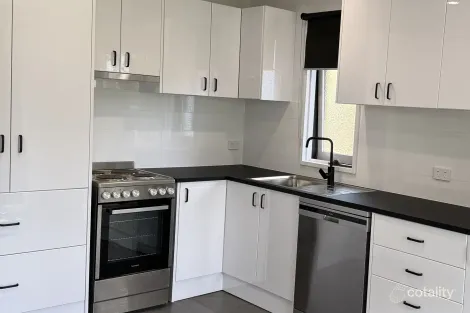 Property photo of 8 Macdonald Court Finley NSW 2713