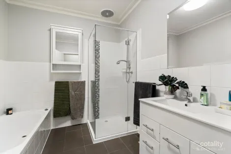 Property photo of 1 Leon Court Donvale VIC 3111