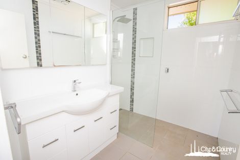 4 Mill Cres, Pioneer, QLD 4825