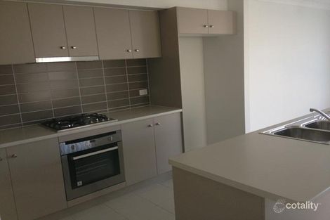 Property photo of 2/74 McLachlan Circuit Willow Vale QLD 4209